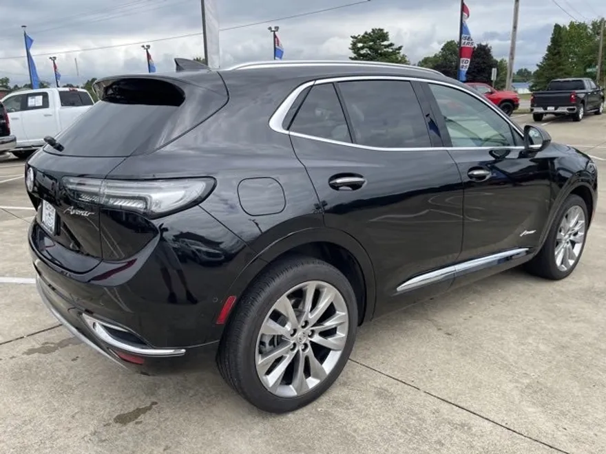 2023 Buick Envision Avenir photo 1