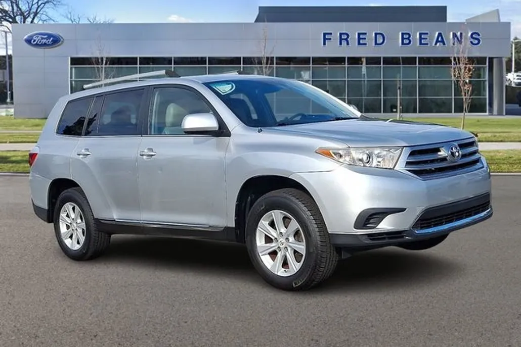 2012 Toyota Highlander Base photo 1