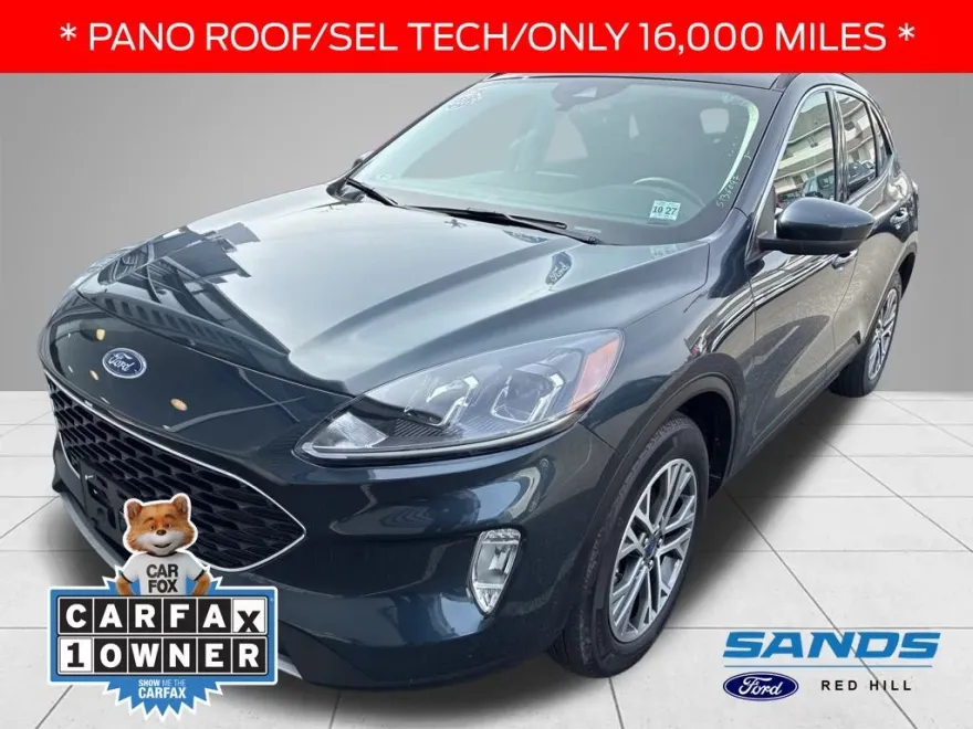 2022 Ford Escape SEL photo 1