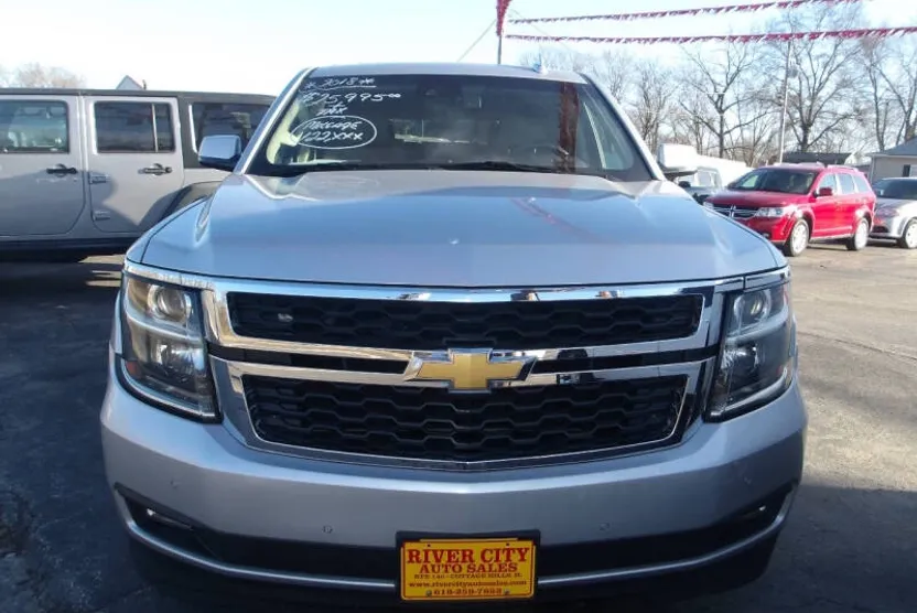 2018 Chevrolet Tahoe LT photo 1