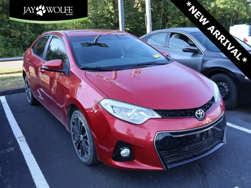 2014 Toyota Corolla Plus photo 1