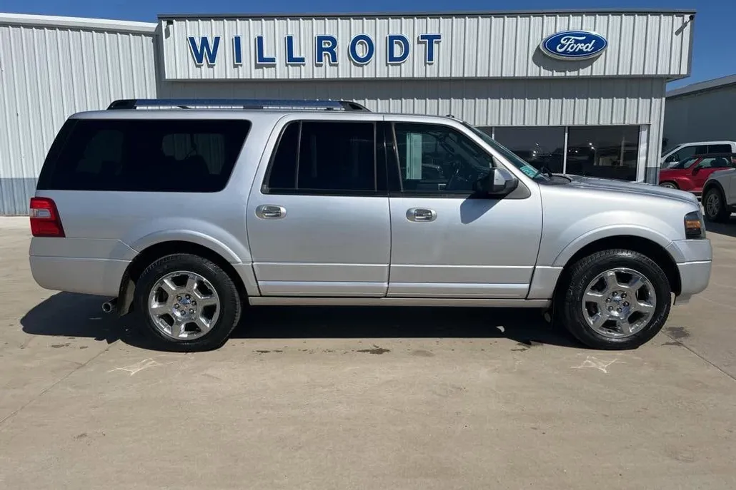 2014 Ford Expedition EL photo 1