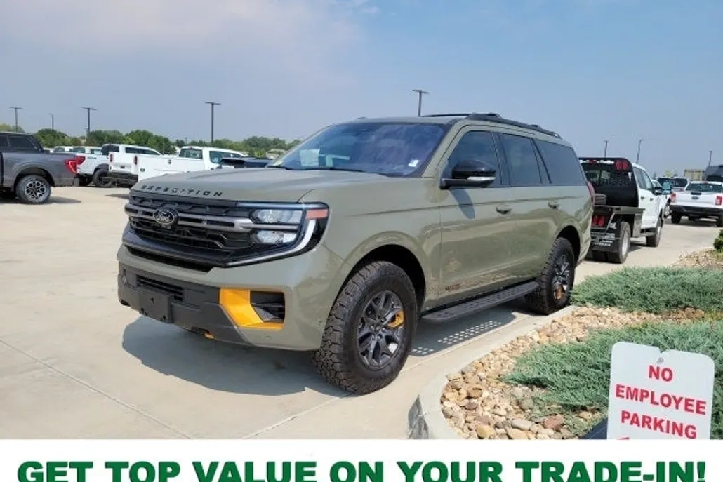 2025 Ford Expedition photo 1