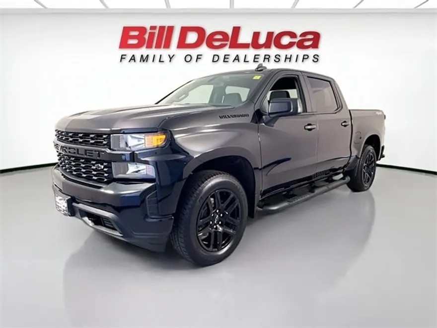 2022 Chevrolet Silverado 1500 Custom photo 1