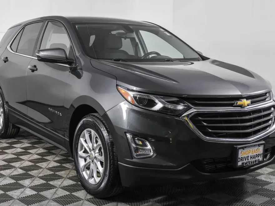 2018 Chevrolet Equinox LT photo 1