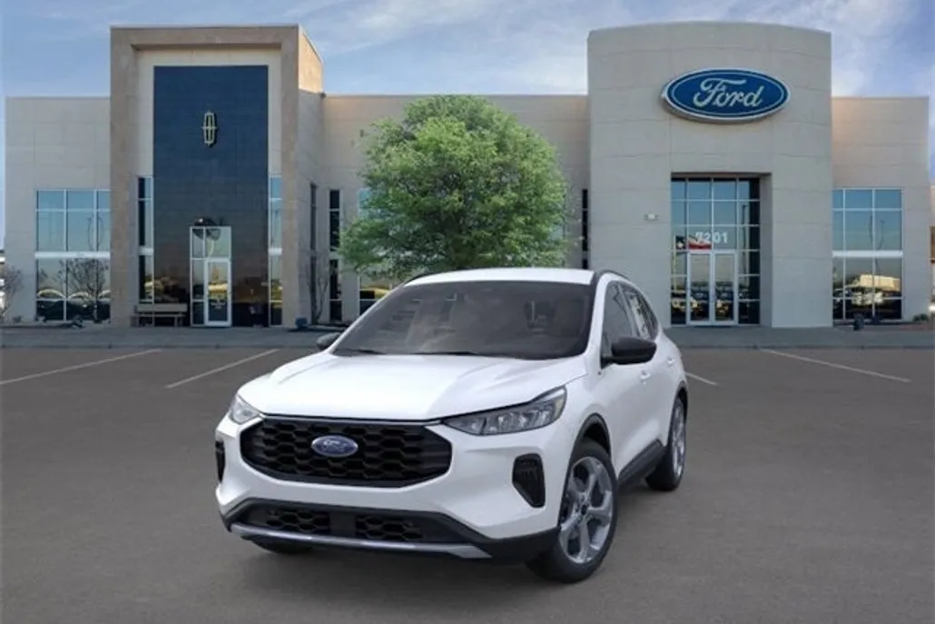2025 Ford Escape ST-Line photo 1