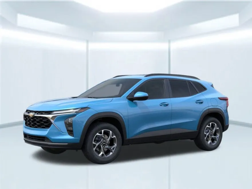 2025 Chevrolet Trax LT photo 1