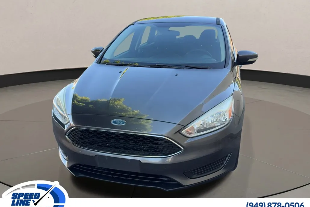 2015 Ford Focus SE photo 1