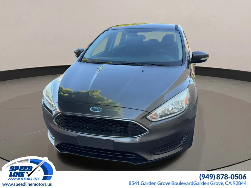 2015 Ford Focus SE photo 1
