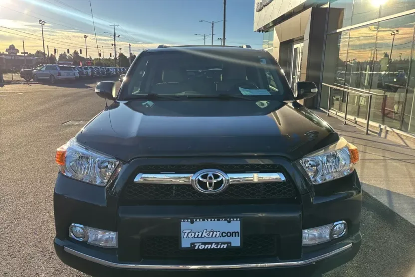 2011 Toyota 4Runner SR5 photo 1