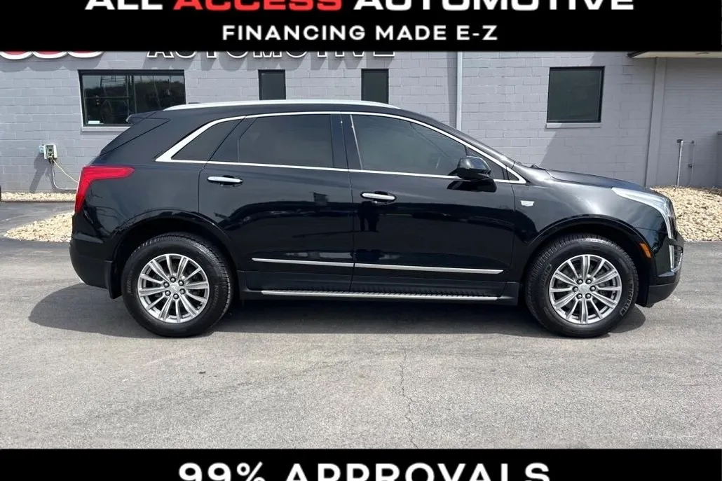 2017 Cadillac XT5 Luxury photo 1