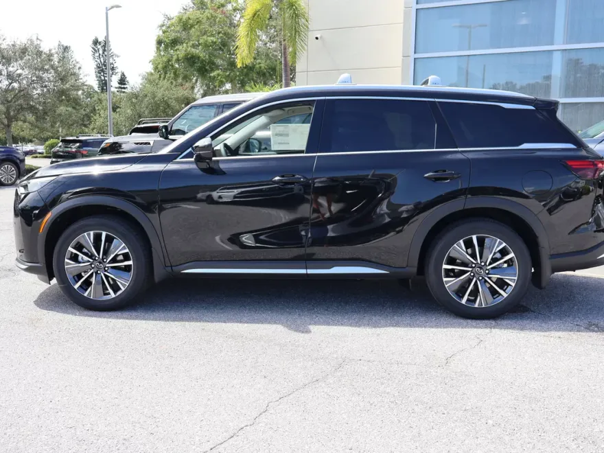 2026 Infiniti QX60 Luxe photo 1