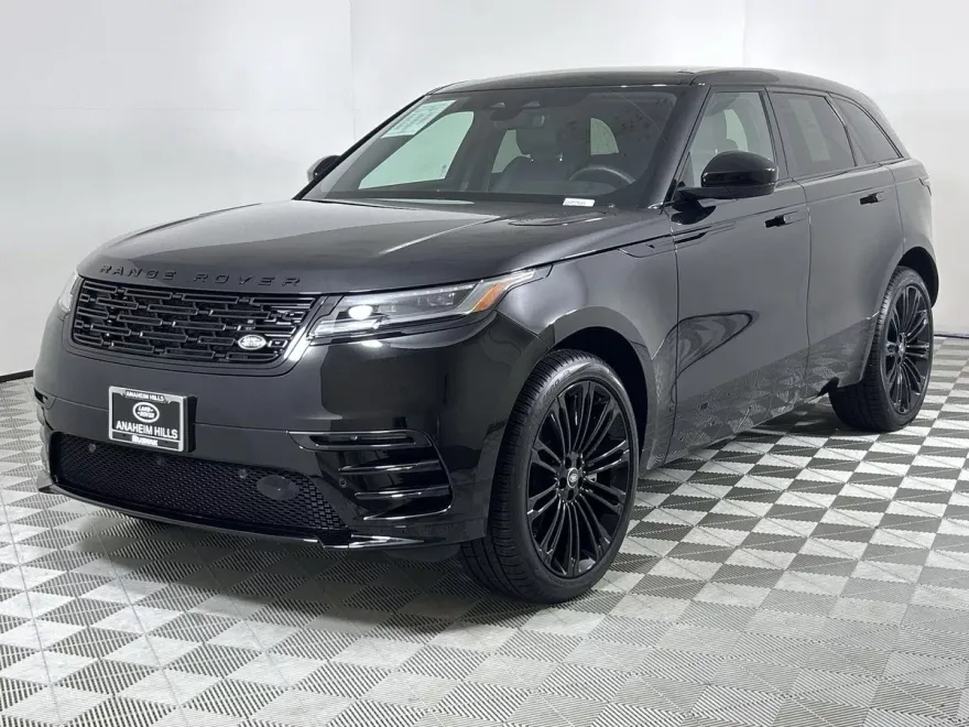 2025 Land Rover Range Rover Velar SE photo 1