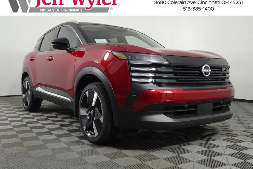 2025 Nissan Kicks SR photo 1