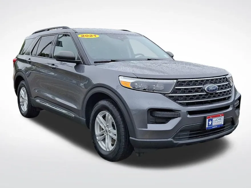 2021 Ford Explorer XLT photo 1