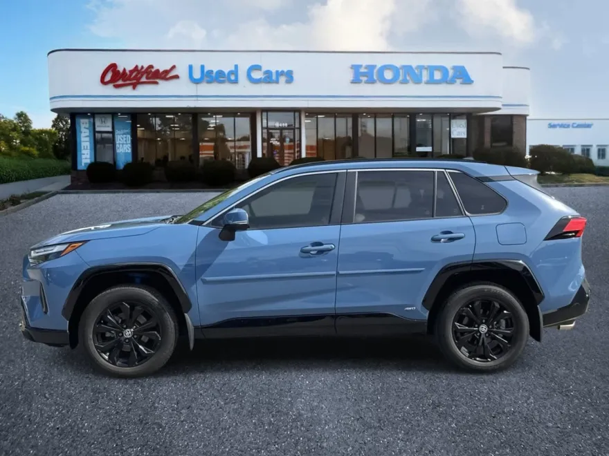 2023 Toyota RAV4 Hybrid SE photo 1