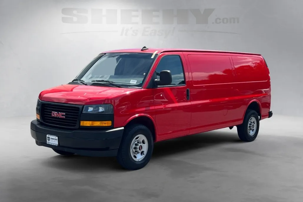 2023 Gmc Savana Cargo 3500 photo 1