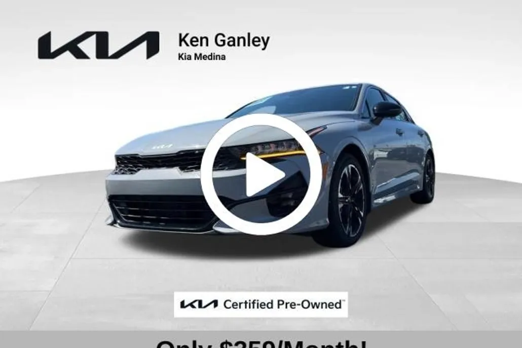 2023 Kia K5 GT-Line photo 1