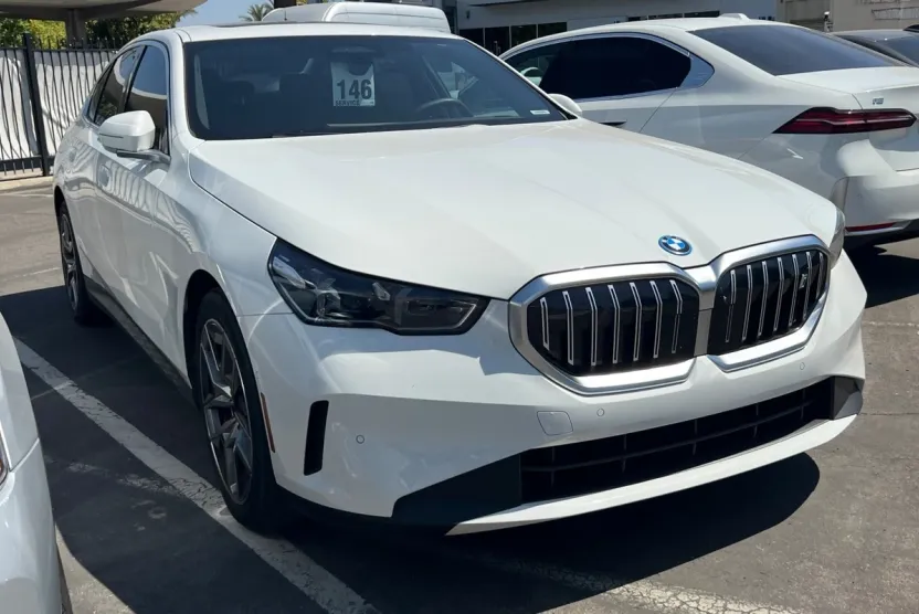 2024 Bmw i5 eDrive40 photo 1
