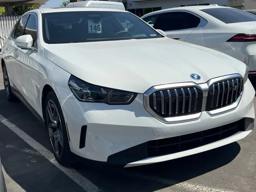 2024 Bmw i5 eDrive40 photo 1