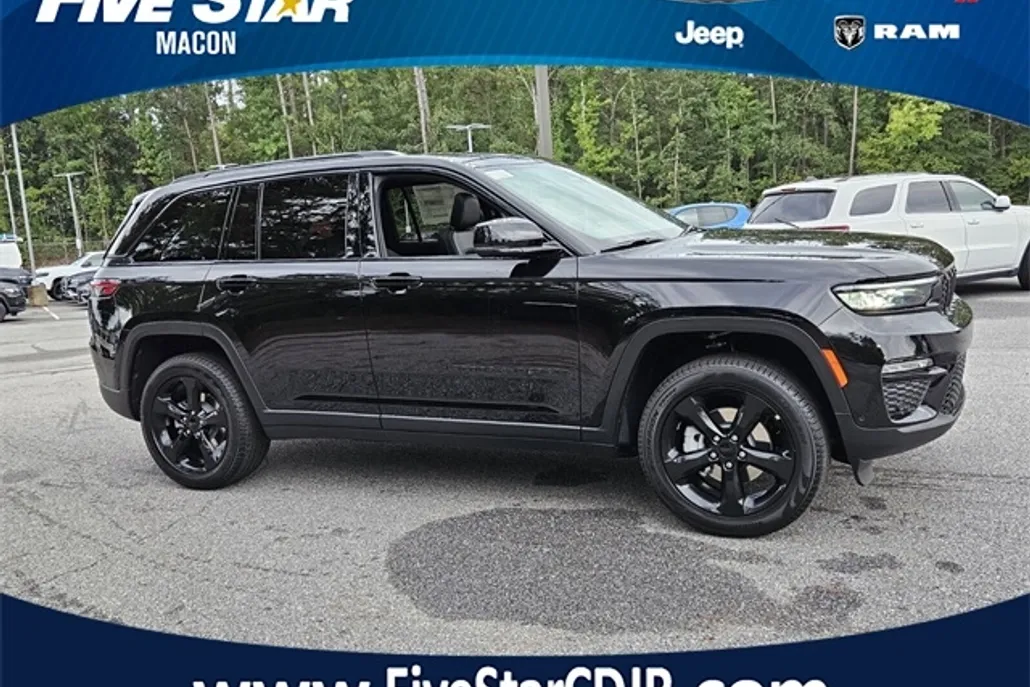 2025 Jeep Grand Cherokee Limited photo 1