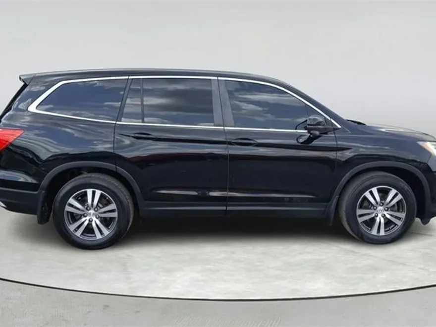 2016 Honda Pilot EX-L photo 1