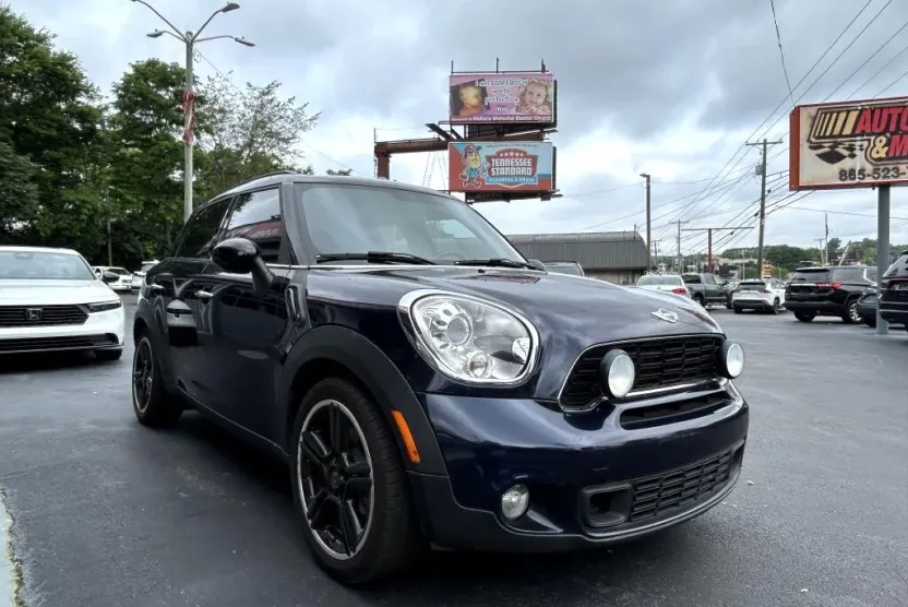 2011 Mini Countryman S photo 1
