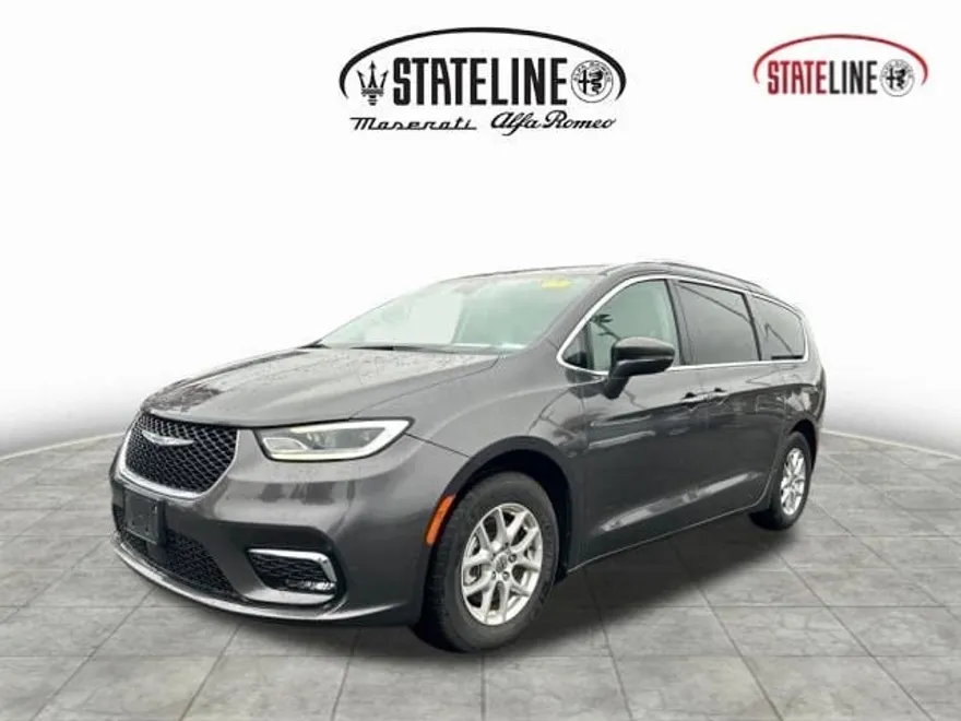 2021 Chrysler Pacifica Touring L photo 1