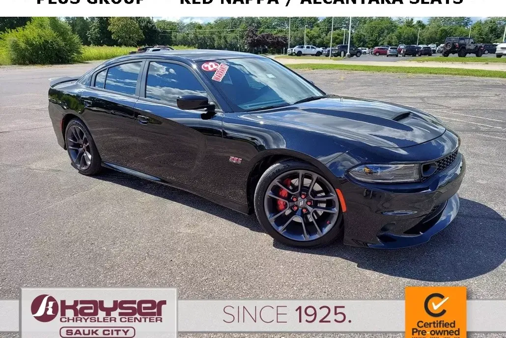 2022 Dodge Charger Scat Pack photo 1