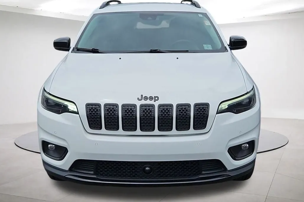 2023 Jeep Cherokee Altitude photo 1