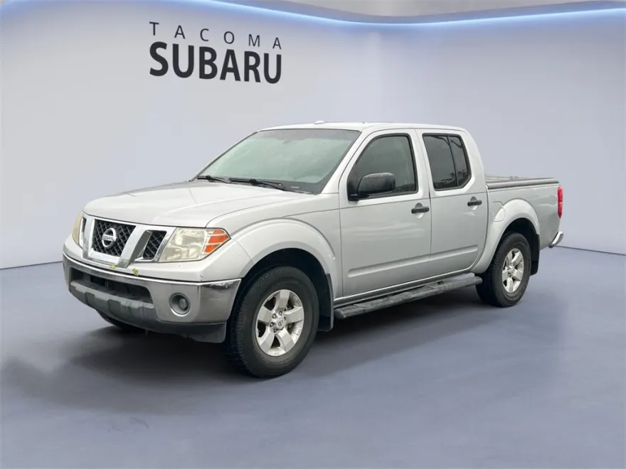 2011 Nissan Frontier SV photo 1