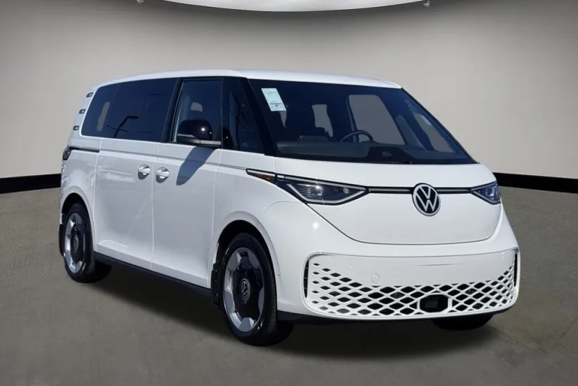 2025 Volkswagen ID. Buzz Pro S photo 1