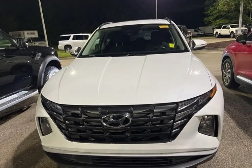 2022 Hyundai Tucson SEL Convenience photo 1