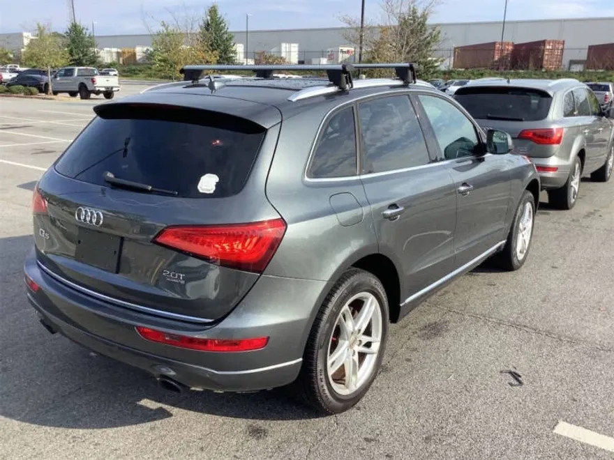 2016 Audi Q5 2.0T Premium Plus photo 1