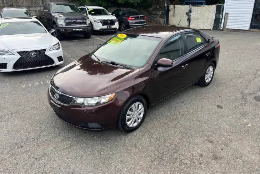 2011 Kia Forte EX photo 1