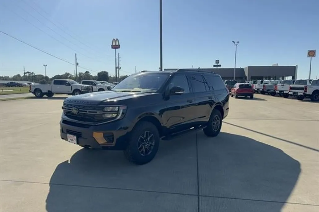 2025 Ford Expedition photo 1