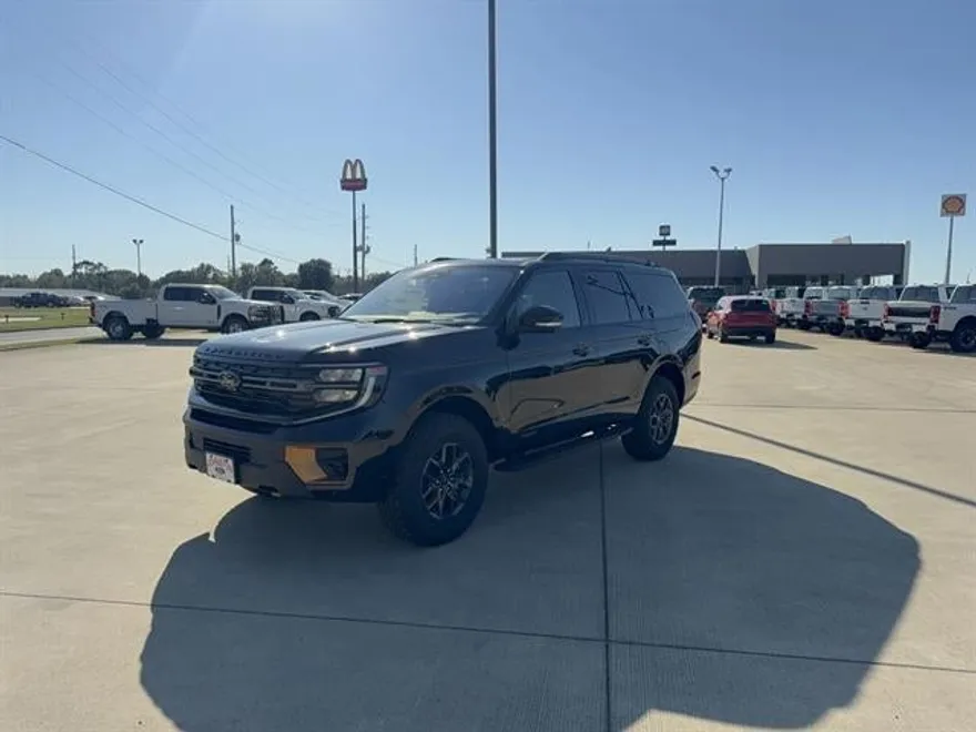 2025 Ford Expedition photo 1