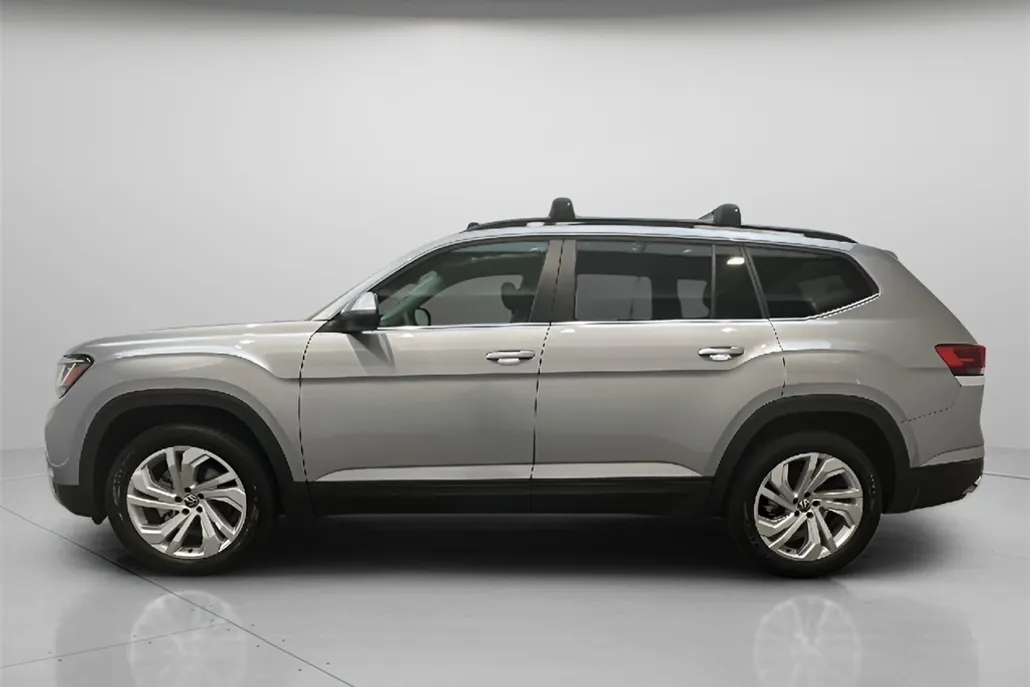 2022 Volkswagen Atlas V6 SE Technology photo 1