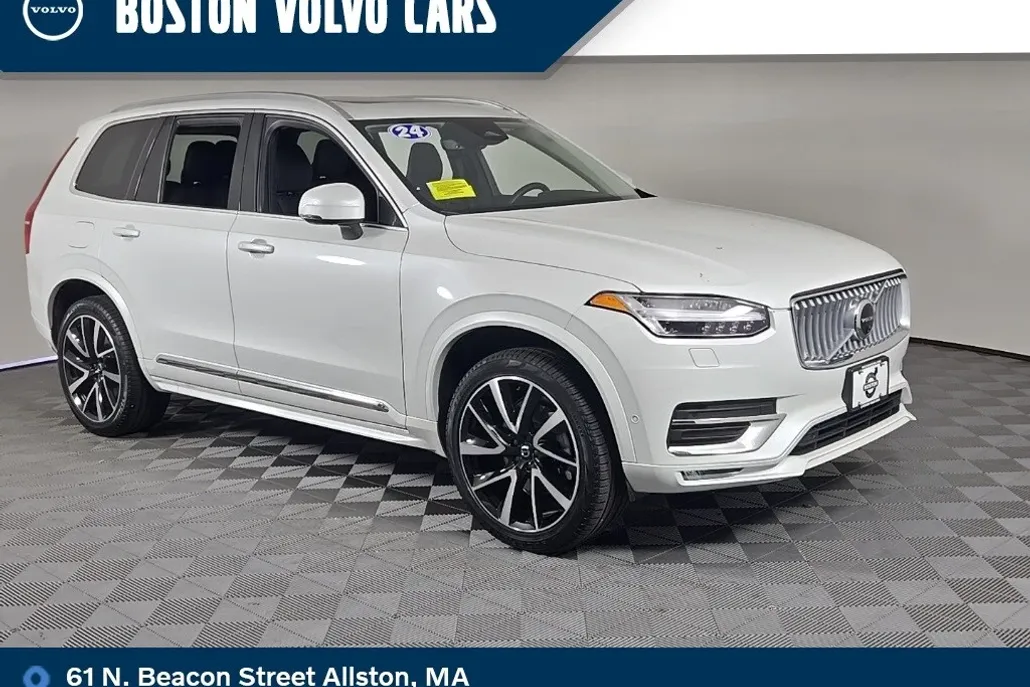 2024 Volvo XC90 Plus photo 1