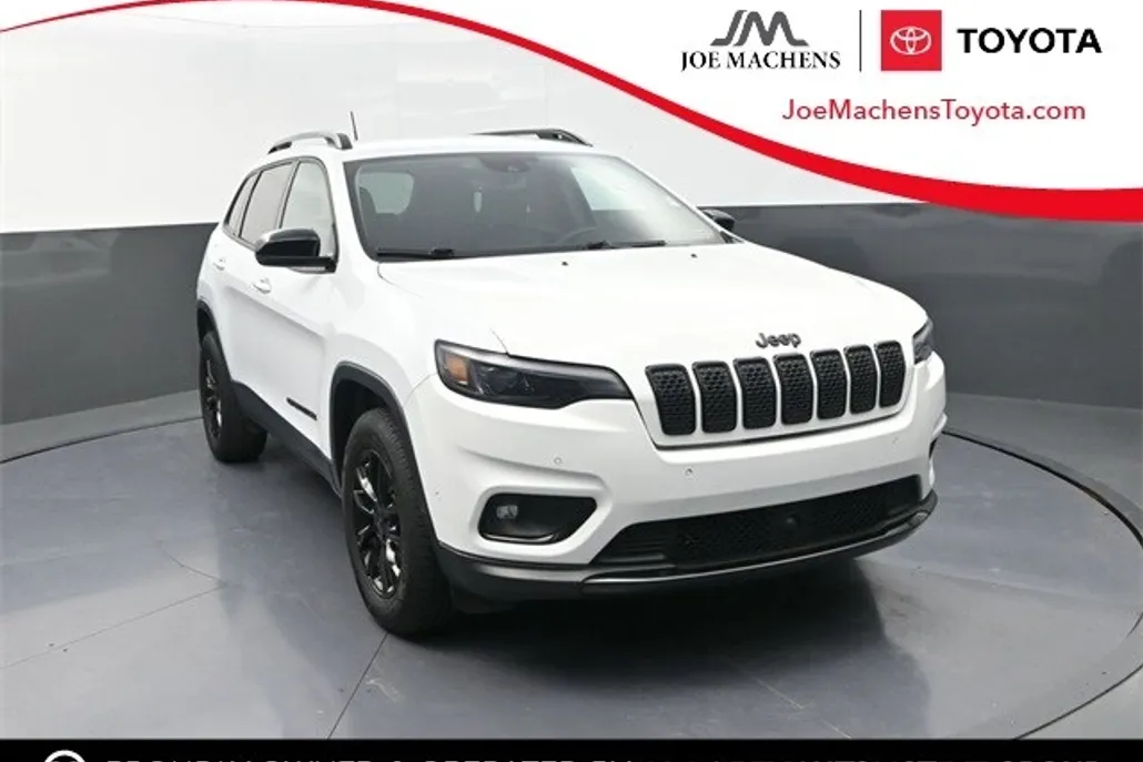 2023 Jeep Cherokee Altitude photo 1
