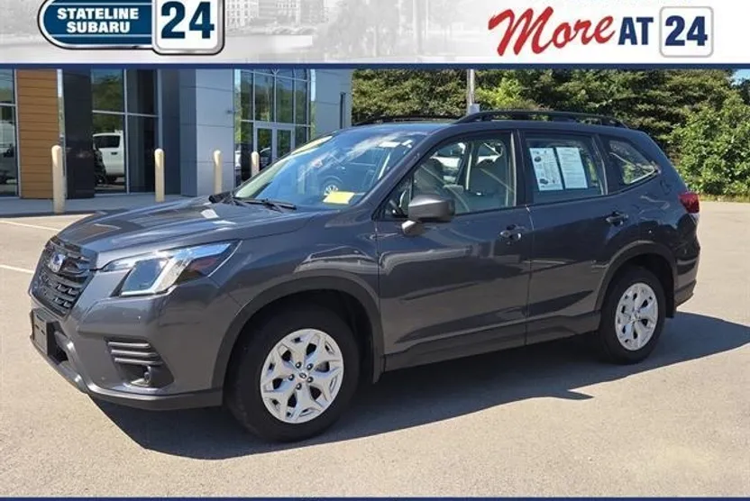 2023 Subaru Forester Base photo 1
