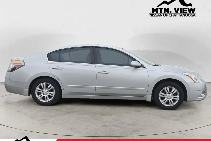 2012 Nissan Altima 2.5 S photo 1
