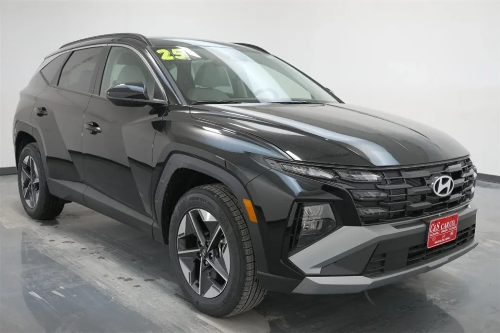 2025 Hyundai Tucson SEL photo 1
