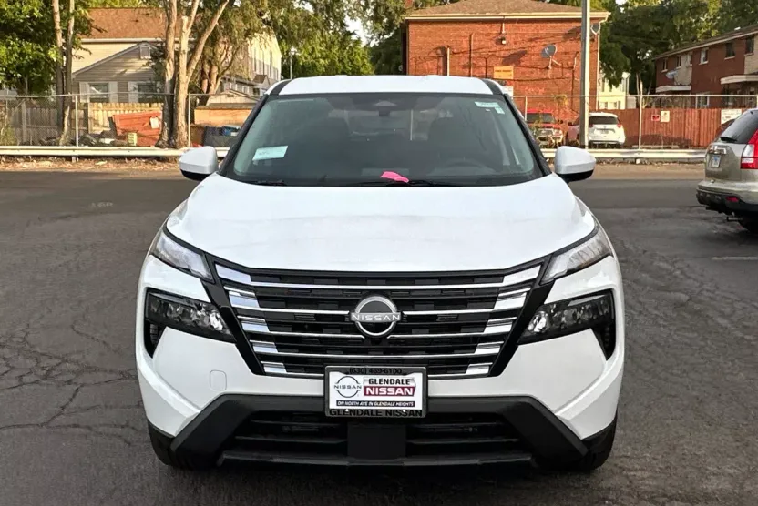 2026 Nissan Rogue SV photo 1
