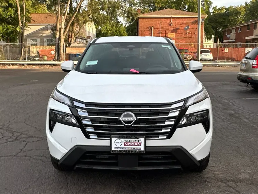 2026 Nissan Rogue SV photo 1