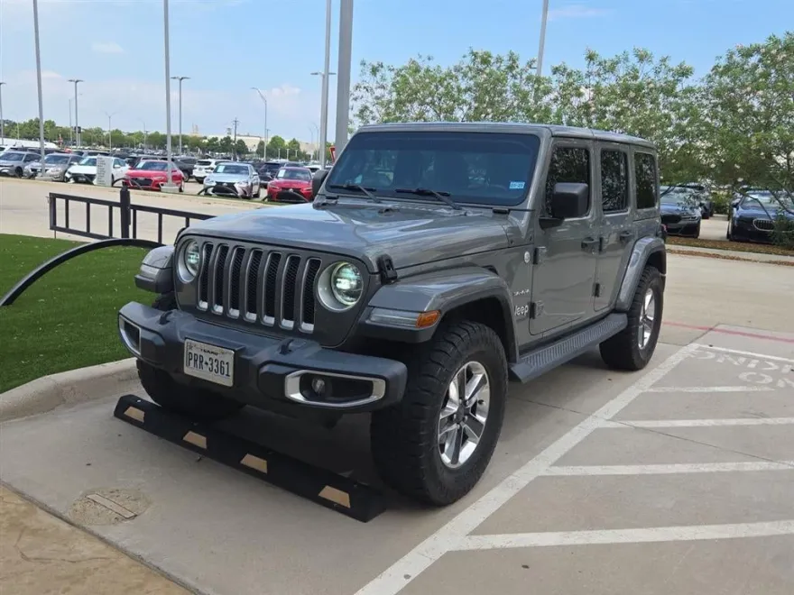 2018 Jeep Wrangler Unlimited Sahara photo 1