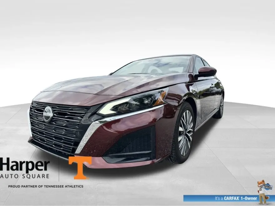 2023 Nissan Altima 2.5 SV photo 1