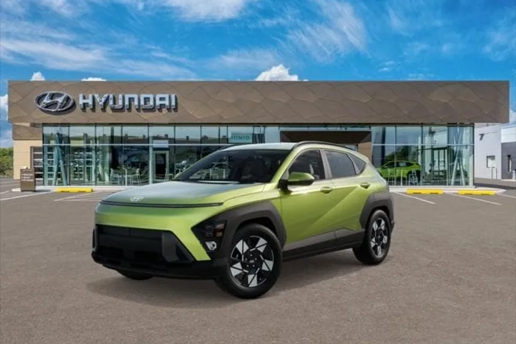 2025 Hyundai Kona SEL photo 1