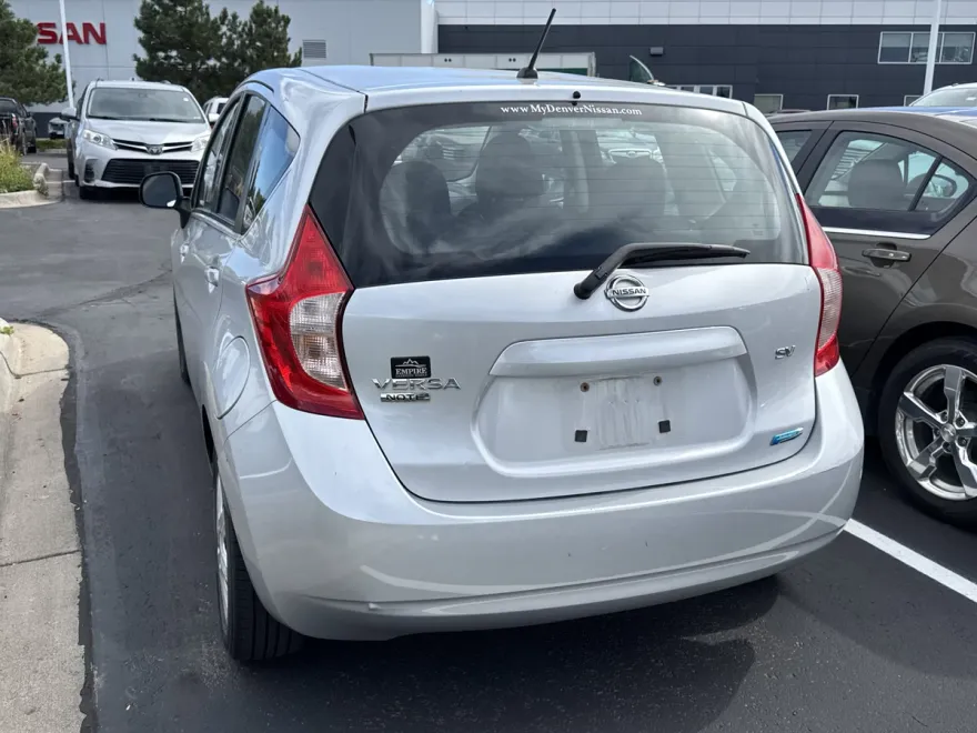 2014 Nissan Versa Note SV photo 1
