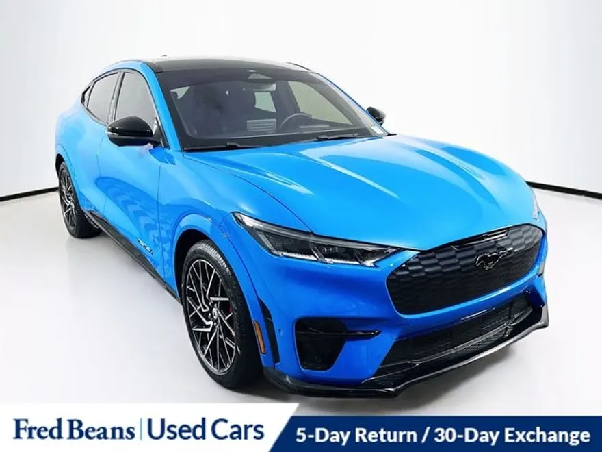 2023 Ford Mustang Mach-E GT photo 1